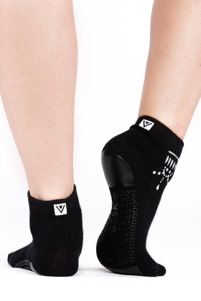 Anklet Grip Sock – Arebesk, Inc.
