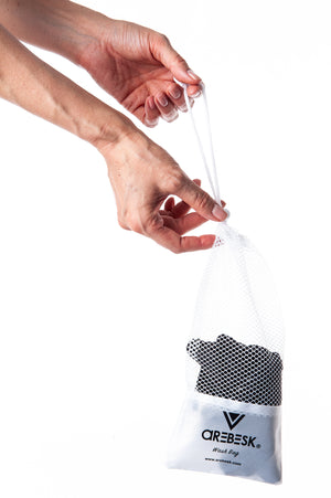 
            
                Load image into Gallery viewer, Arebesk Wash Bag for LOUNGE Grip Socks
            
        